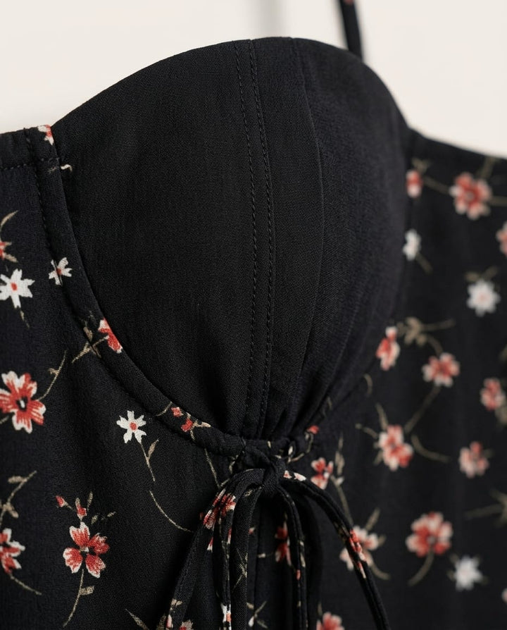 Chic Sleeveless Floral Maxi Dress - Elestira